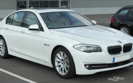 BMW F10 Dynamic Paketin Tüm Özellikleri! Diğer Paketlerden Farkı ne?