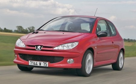 Peugeot 206 Alınır mı ? Peugeot 206 Kullanıcı Yorumları ?