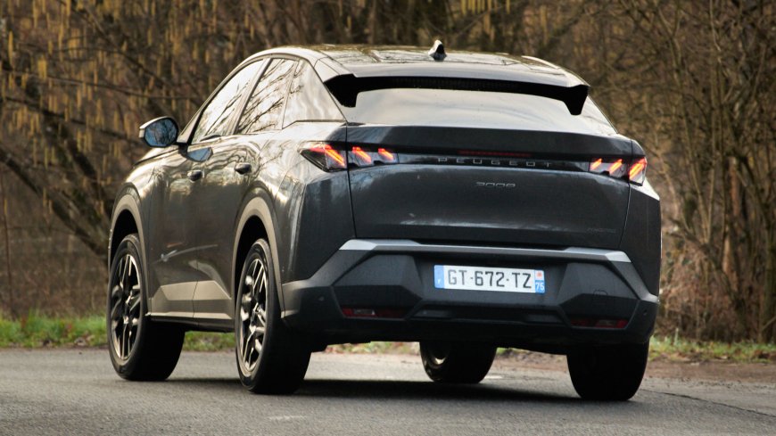 Peugeot 3008 1.2 Hybrid Alınır mı ? Peugeot 3008 1.2 Hybrid Kullanıcı Yorumları ?