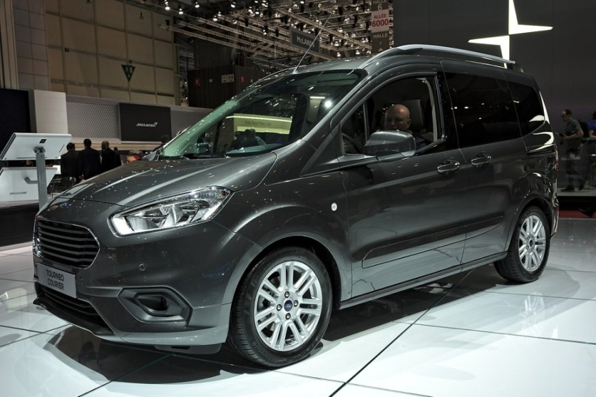 Ford Tourneo Courier 1.6 TDCi Alınır mı ? Ford Tourneo Courier 1.6 TDCi Kullanıcı Yorumları ?